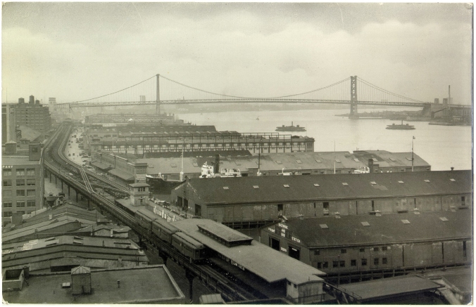 Delaware Avenue, with Delaware River and Benjamin Franklin Bridge in the background, early 20th century. Courtesy, kienantimberlake.org